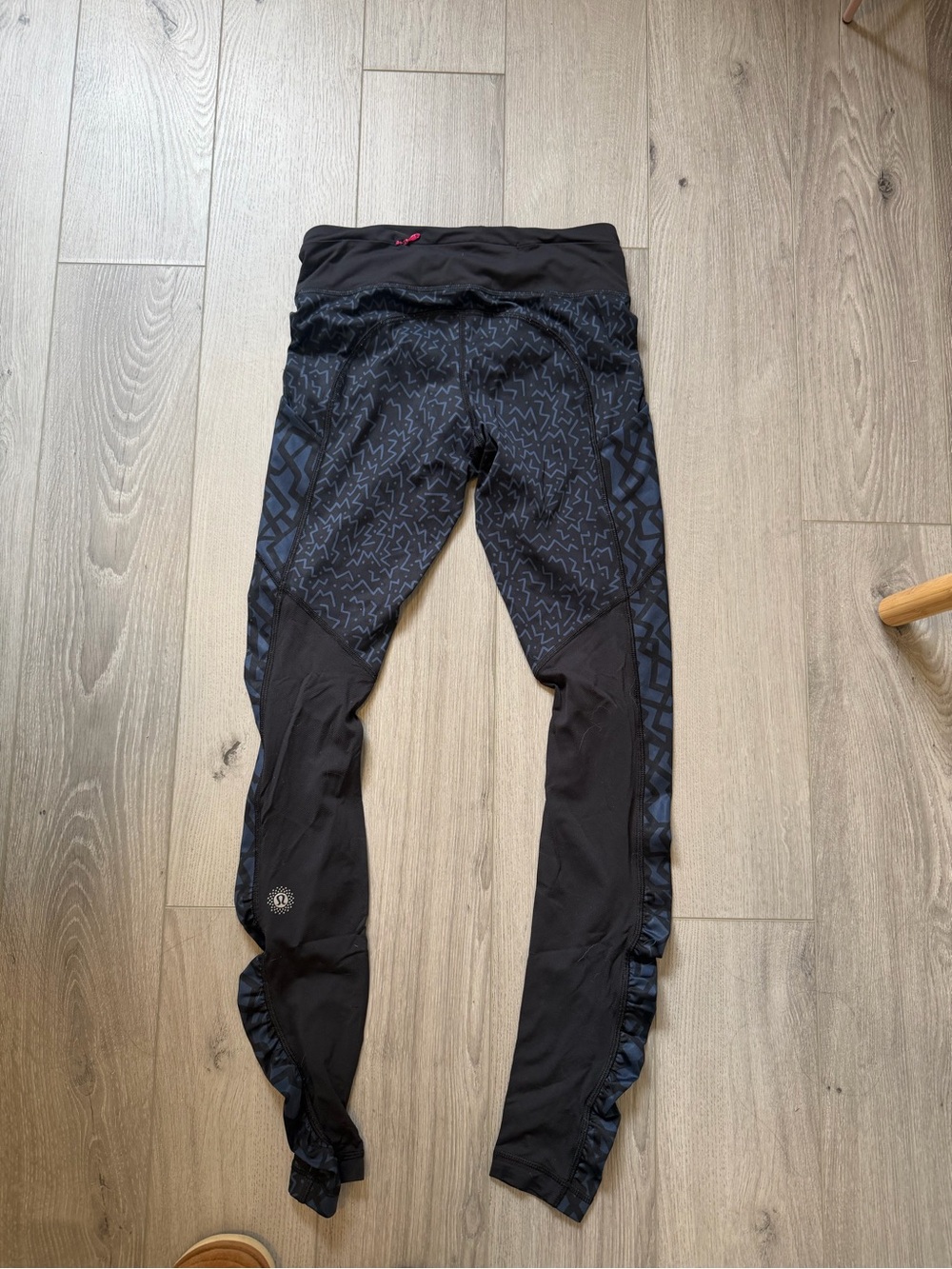 RARE LULULEMON SEAWHEEZE Leggings